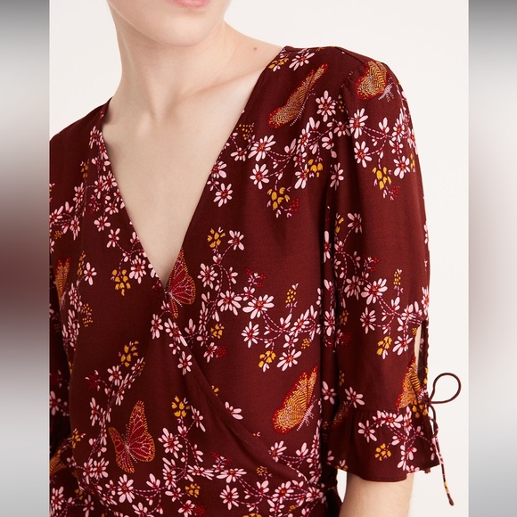 Madewell Tie-Sleeve Wrap Top in Butterfly Sanctuary - Picture 2 of 7